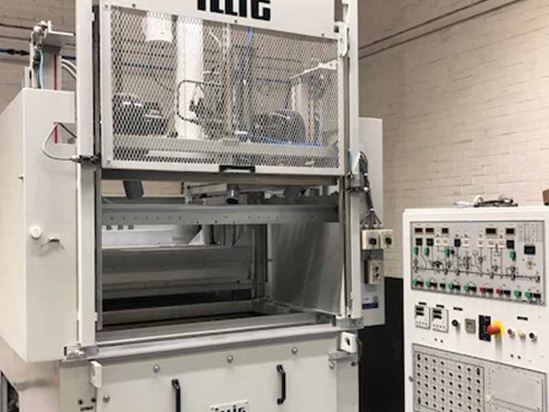 WAS IST EIGENTLICH<br />
THERMOVERFORMUNG?
